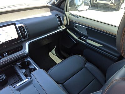 2026 Ford Expedition - Photo 15