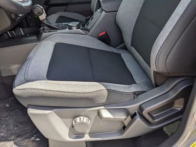 2026 Ford Bronco — photo 17 view