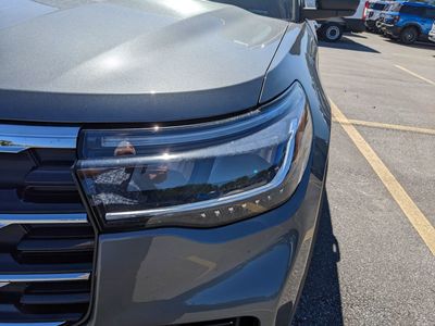 2026 Ford Explorer — photo 10 view