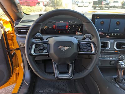 2026 Ford Mustang - Photo 15