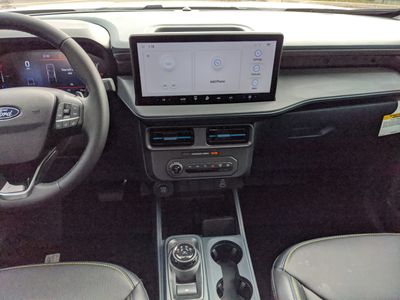 2026 Ford Maverick - Photo 14