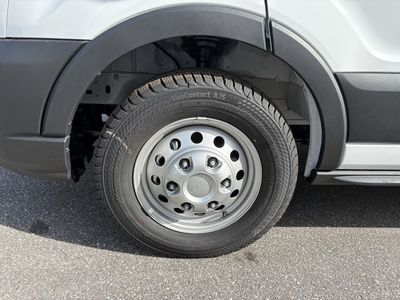 2025 Ford Transit-350 - Photo 32