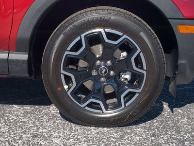 2025 Ford Bronco Sport — photo 8 view