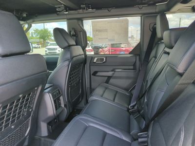2026 Ford Bronco — photo 15 view