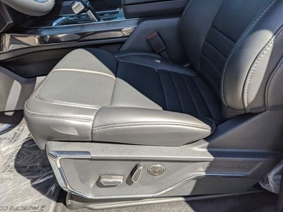 2025 Ford F-150 Lightning - Photo 21