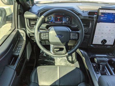2025 Ford F-150 Lightning - Photo 13
