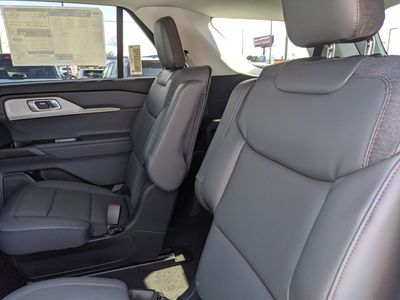 2026 Ford Explorer — photo 16 view