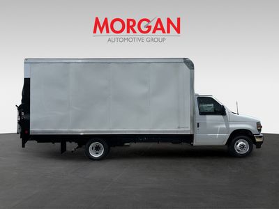 2026 Ford E-350SD - Photo 8