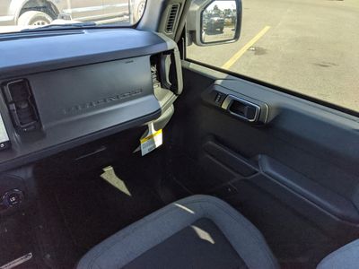 2025 Ford Bronco - Photo 15