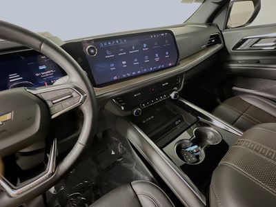 2025 Chevrolet Suburban - Photo 22
