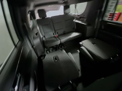 2025 Chevrolet Suburban - Photo 30