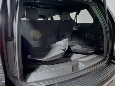 2025 Chevrolet Suburban - Photo 31
