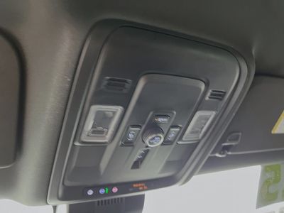 2025 Chevrolet Suburban - Photo 18