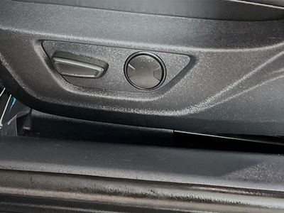 2024 Ford Mustang - Photo 13