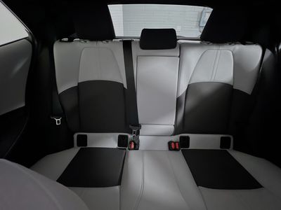 2023 Toyota Corolla Hatchback - Photo 30