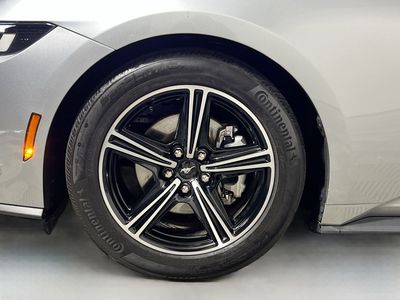 2024 Ford Mustang - Photo 11
