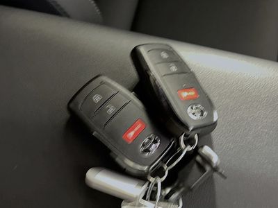 2026 Toyota Prius Plug-In Hybrid - Photo 33