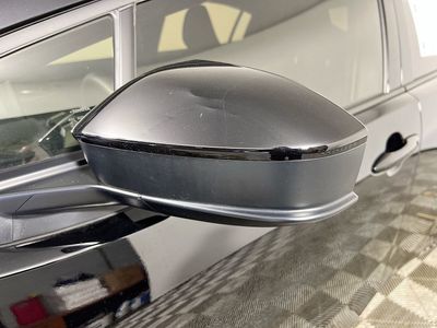 2026 Toyota Prius Plug-In Hybrid - Photo 10