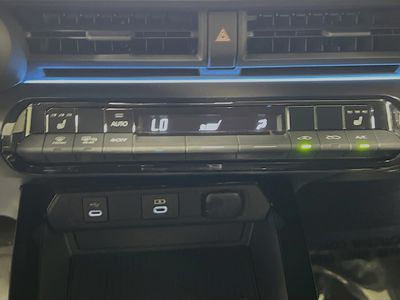 2026 Toyota Prius Plug-In Hybrid - Photo 23