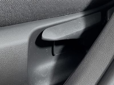 2025 Toyota Corolla - Photo 13