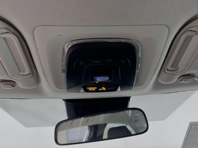2025 Toyota Corolla - Photo 18