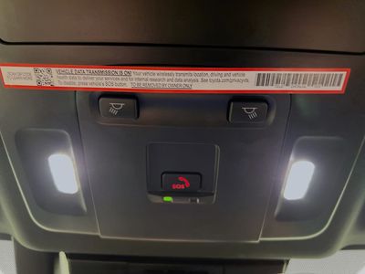2025 Toyota Camry - Photo 18