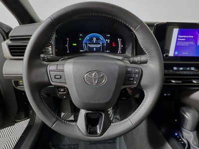 2025 Toyota Camry - Photo 15