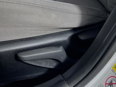 2016 Toyota Corolla - Photo 13
