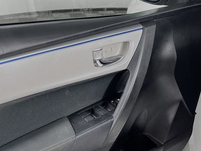 2016 Toyota Corolla - Photo 14