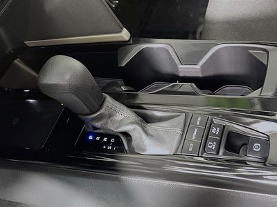 2025 Toyota Camry — photo 20 view