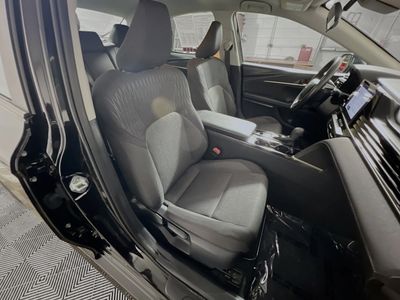 2025 Toyota Camry — photo 27 view