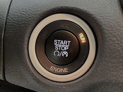 2015 Chrysler 200 - Photo 20