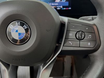 2025 BMW X1 - Photo 17
