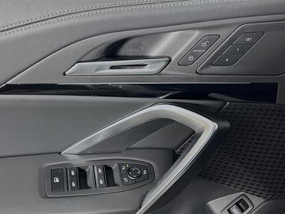 2025 BMW X1 - Photo 14