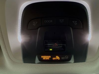 2025 Toyota Corolla - Photo 18