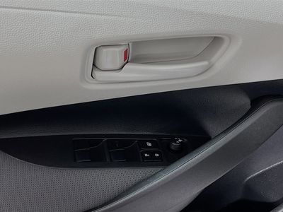 2025 Toyota Corolla - Photo 14