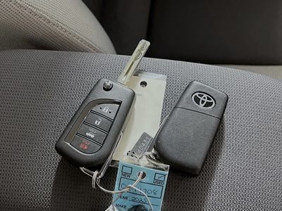2025 Toyota Corolla - Photo 32