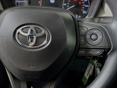 2025 Toyota Corolla - Photo 17