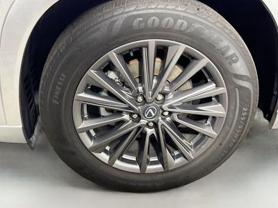 2024 Lexus TX - Photo 10