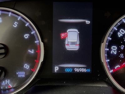 2020 Toyota RAV4 - Photo 18