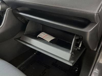 2020 Toyota RAV4 - Photo 30