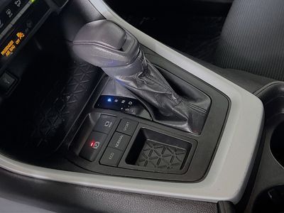 2020 Toyota RAV4 - Photo 19