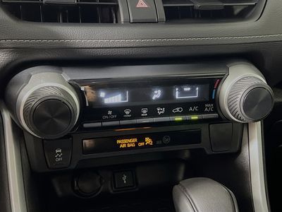 2022 Toyota RAV4 - Photo 23
