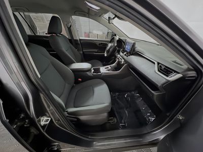 2022 Toyota RAV4 - Photo 28