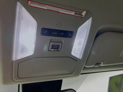 2022 Toyota RAV4 - Photo 18