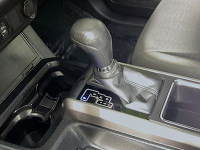 2018 Toyota Tacoma - Photo 19
