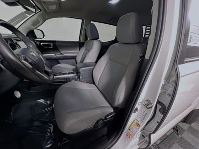 2018 Toyota Tacoma - Photo 12