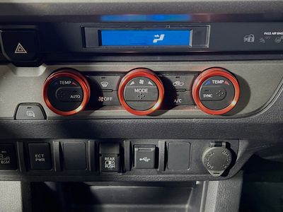 2022 Toyota Tacoma - Photo 23