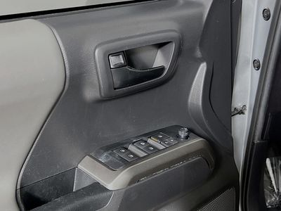 2022 Toyota Tacoma - Photo 14