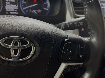 2019 Toyota Highlander - Photo 17